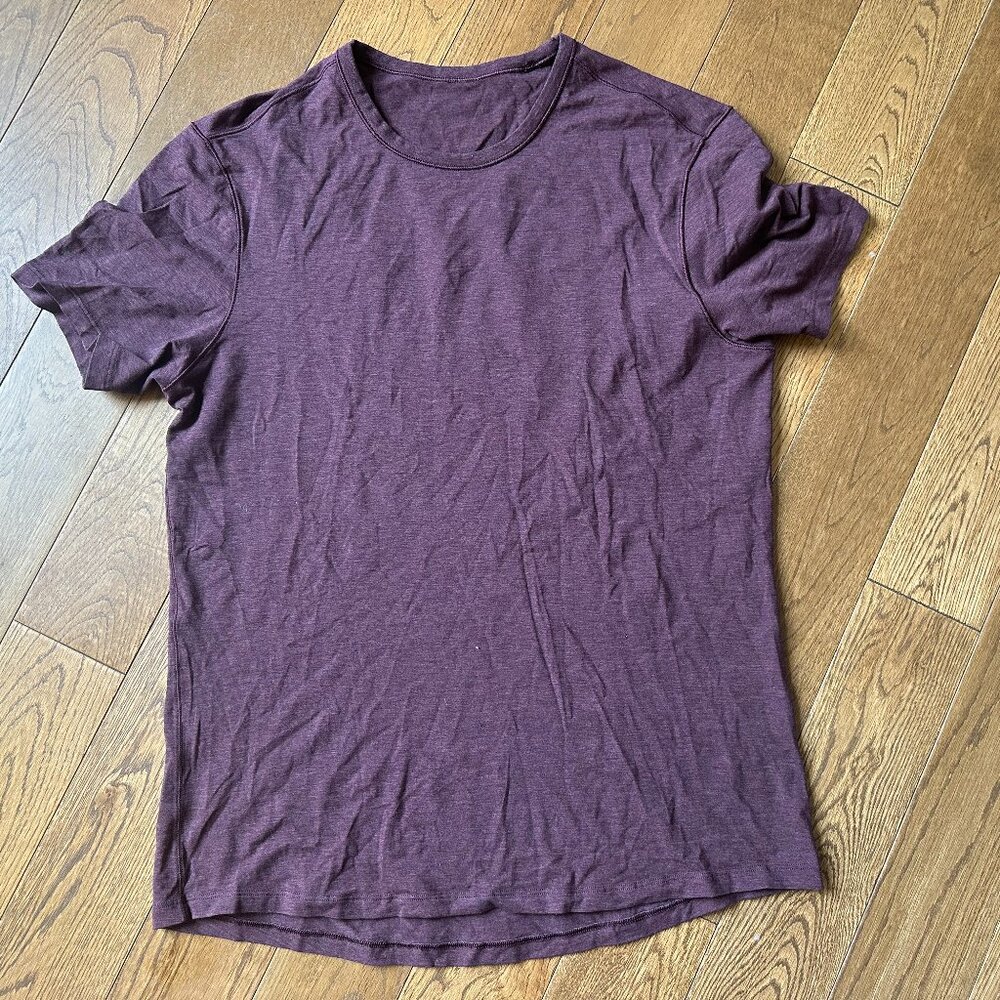 lululemon Men's Metal Vent Tech Short Sleeve Maroon Purple